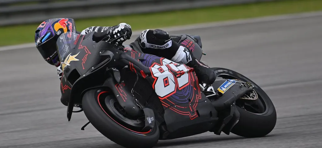 Jorge Martín, il campione MotoGP 2024, sfida il destino: 