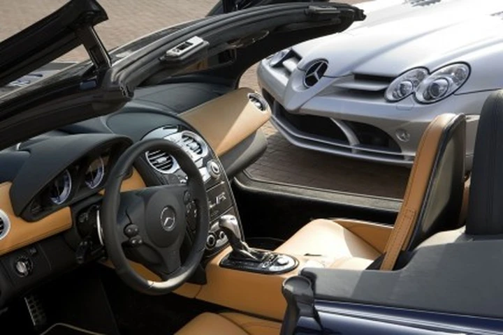 Mercedes SLR McLaren Roadster: gli interni