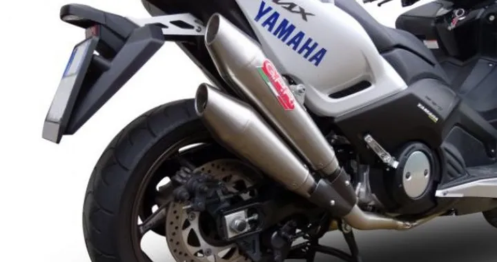 G.P.R.: scarico doppio Powercross per Yamaha Tmax 530