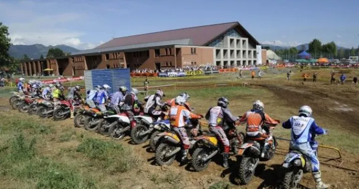 Giò Sala inaugura la 9a edizione dell'Enduro Alpini Gorle