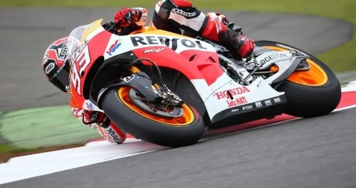 MotoGP Silverstone 2014: Marquez imprendibile nelle FP2, Dovizioso 3°. Disastro Yamaha: Lorenzo 11°, Rossi 13° [FOTO]