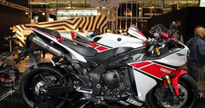 Yamaha YZF-R1 m.y. 2012 - Salone EICMA Milano 2011
