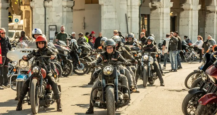 Harley-Davidson inaugura la stagione 2026 con 30.000 fan a Senigallia