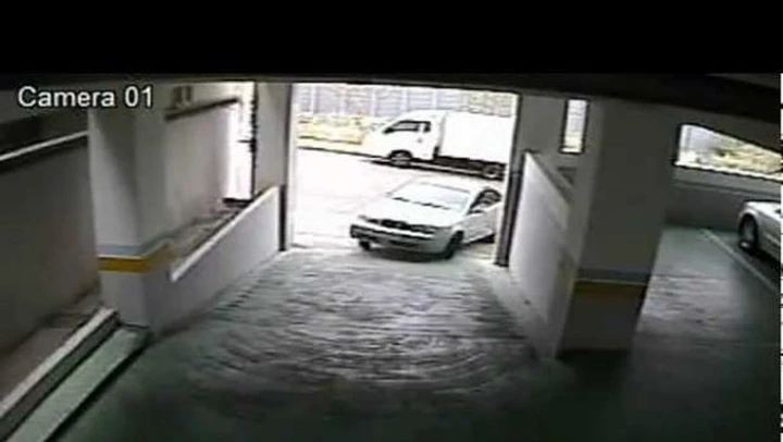 Rubrica auto Epic Fail: tre incidenti in meno di un minuto