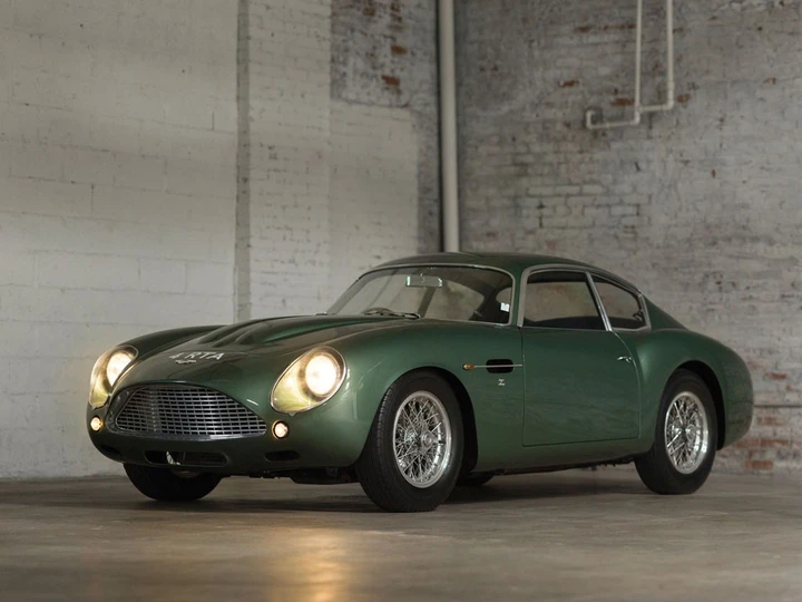 Aston Martin DB4 Zagato: all'asta un rarissimo esemplare