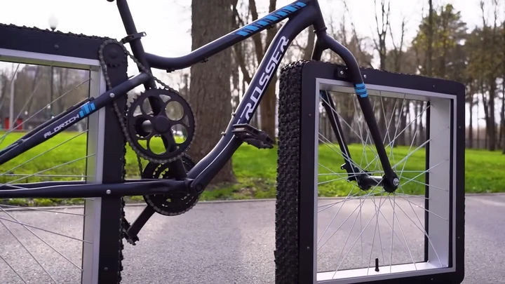 Bici con ruote quadrate