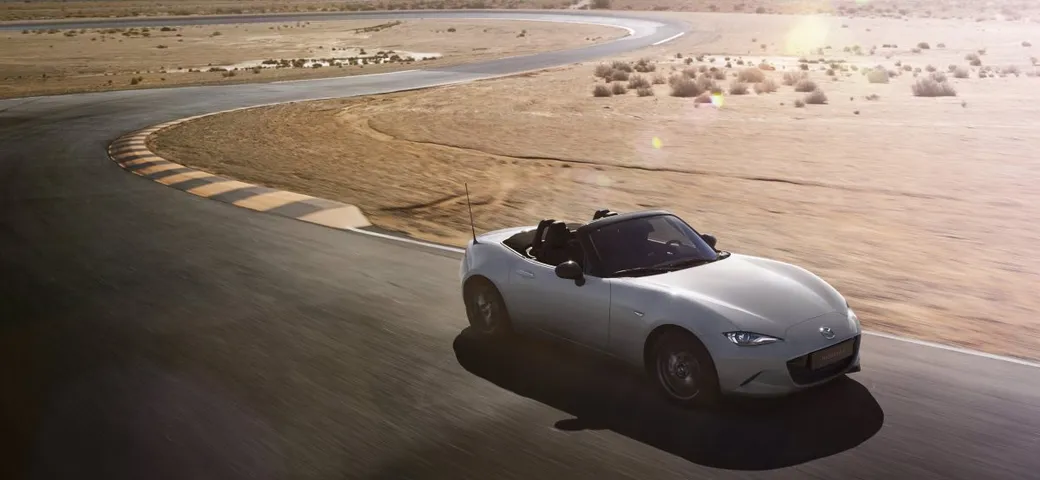 Mazda MX-5, il mito non muore mai: due nuove edizioni speciali