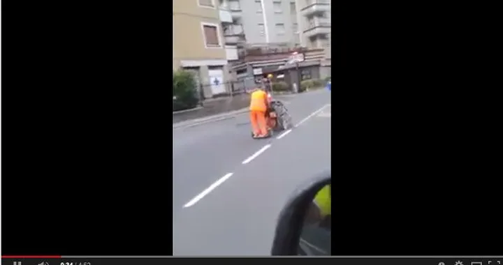 Lo stradino più veloce al mondo [Video]