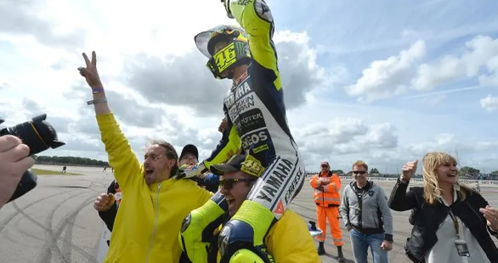 Ascolti MotoGP in calo ad Assen. Non basta la vittoria di Rossi