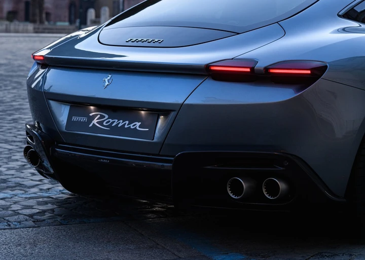 Musica per appassionati: ecco il sound di ben 41 Ferrari! [Video]
