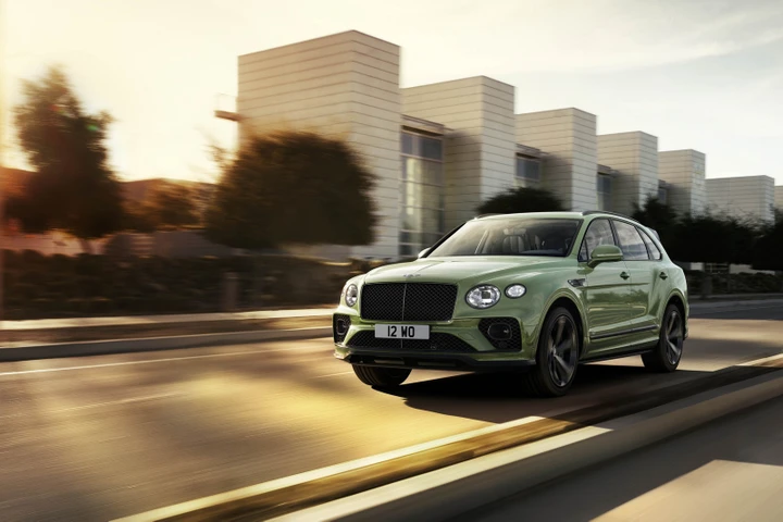 Bentley Bentayga: tutte le caratteristiche del restyling