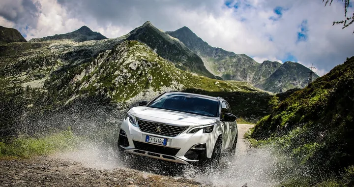 Peugeot 3008: inarrestabile con l'Advanced Grip Control [Video]