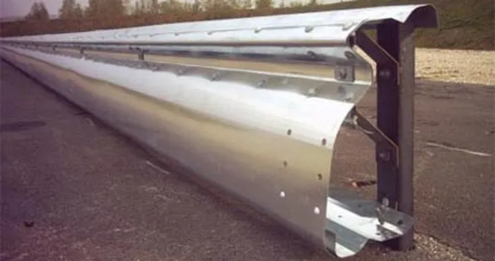 Caro Babbo Natale, quest'anno vorrei un guard-rail