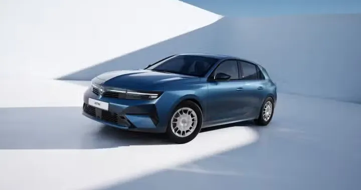 Opel Astra Start, arriva la versione più economica: prezzi da 31.890 euro e tre motori
