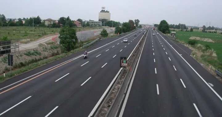 Autostrade: col 2014 aumentano i prezzi di pedaggi e carburanti