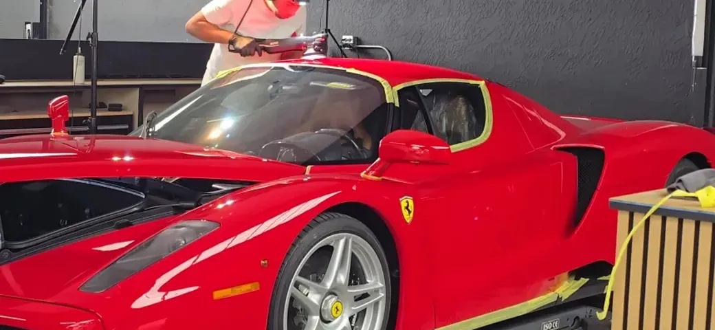 Lucidatura per una Ferrari Enzo da 1600 km: valore vola alle stelle