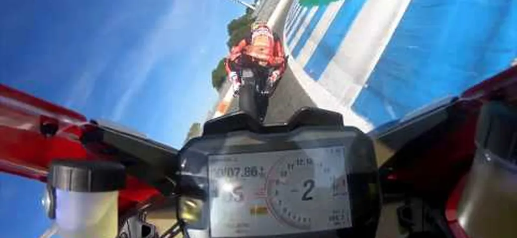 Ducati Panigale 4V R 2019: giro al limite sulla pista di Jerez [Video]