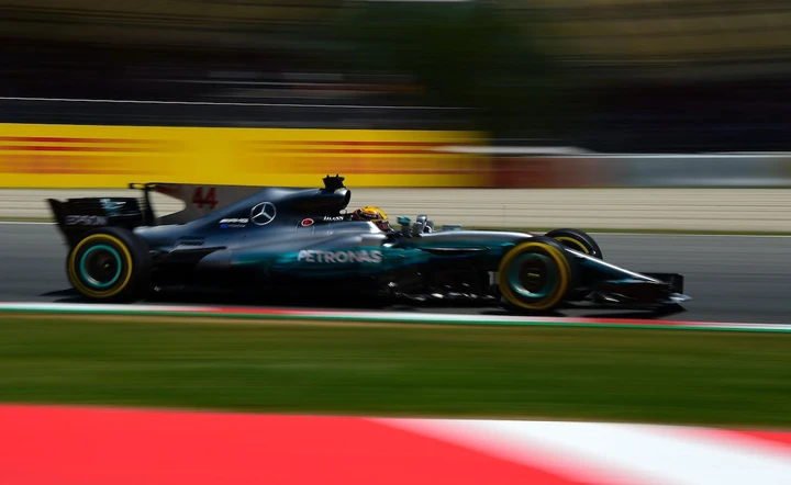 Gp Spagna F1 2017: Hamilton vince il duello con Vettel, Barcellona è sua