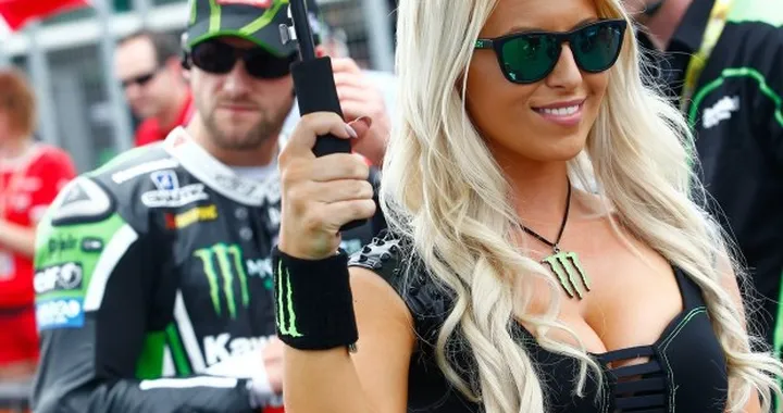 Paddock Girls Superbike Phillip Island 2015