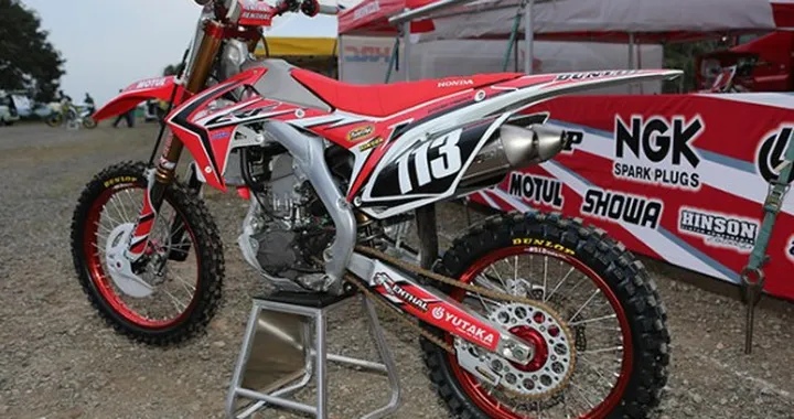 Foto spia Honda CRF250R 2014?