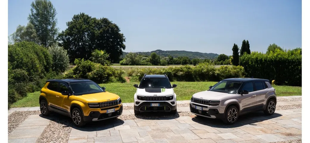 Jeep Avenger, il successo continua: già 200.000 gli ordini
