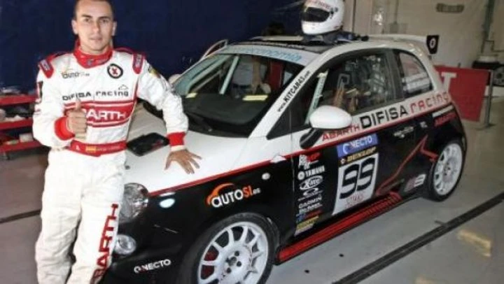 Jorge Lorenzo a bordo di una Fiat 500 Abarth alla Copa de España de Resistencia