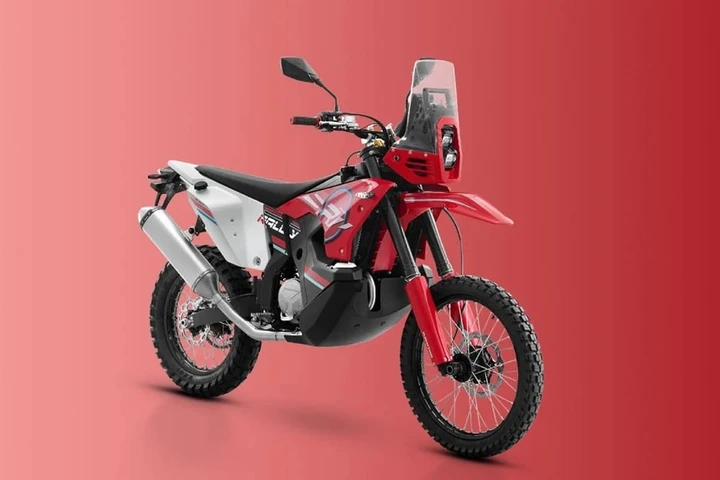 SRT 500 CX: il nuovo rally di QJMotor con serbatoio da 32 litri