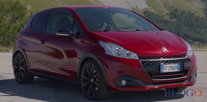 Peugeot 208 GTi: DNA Sportivo [Video]