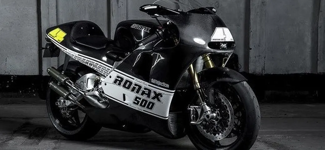 Ronax 500: svelata la V4 2 tempi ispirata alla Honda NSR 500 [VIDEO]