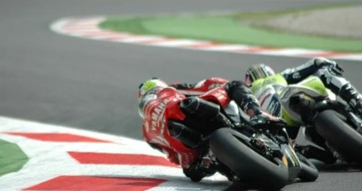 SBK a Monza: contatto Rolfo-Corser in gara2