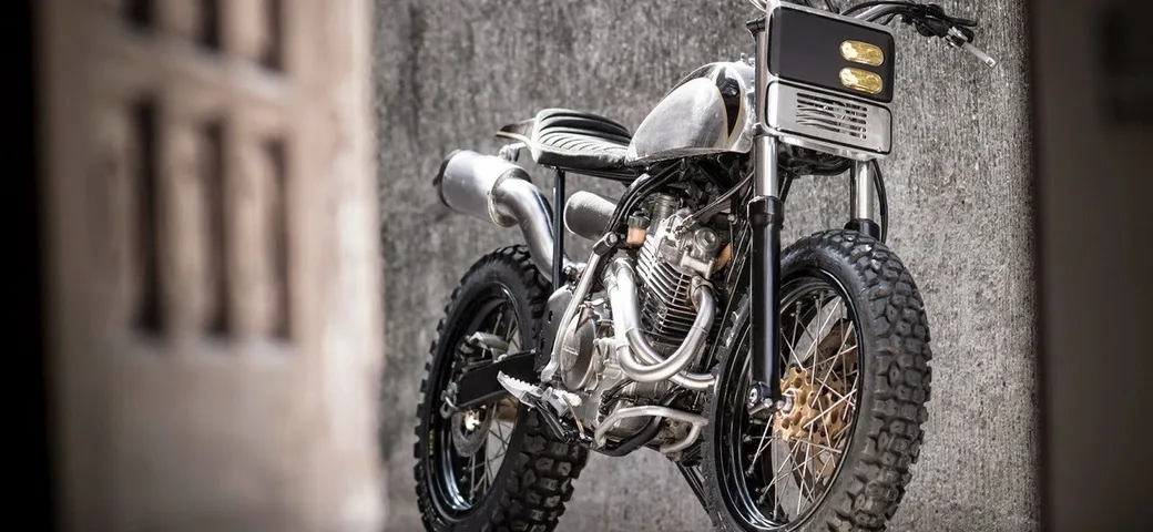 Honda XR400R by BCR Designs