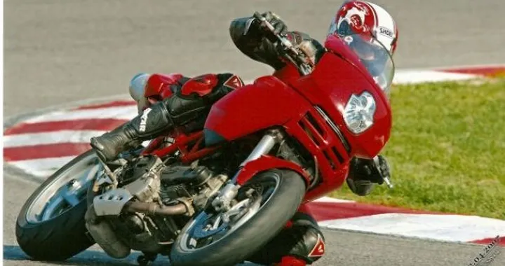 Scatto in Corsa: Multistrada 1100 ad Adria