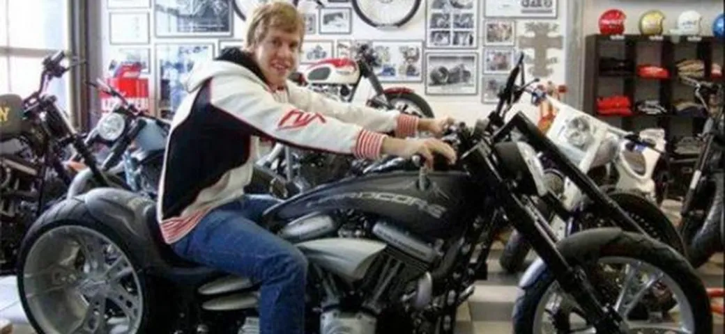 Un chopper da 60.000 sterline per Sebastien Vettel