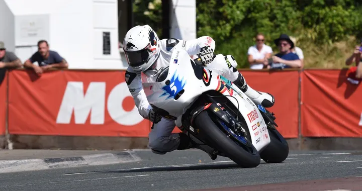Tourist Trophy 2016, le elettriche a Bruce Anstey