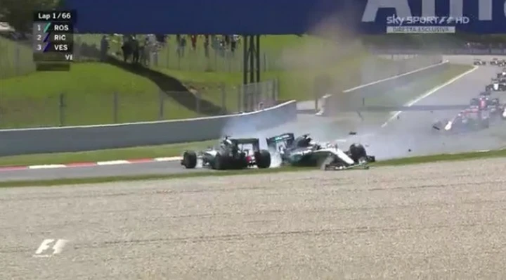 F1 GP Spagna 2016, Verstappen vince ed entra nella storia, Ferrari sul podio, Mercedes fuori al primo giro