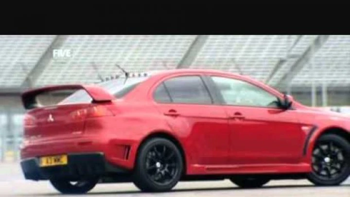 Fifth Gear: Nissan GT-R contro Mitsubishi Lancer Evo FQ 400