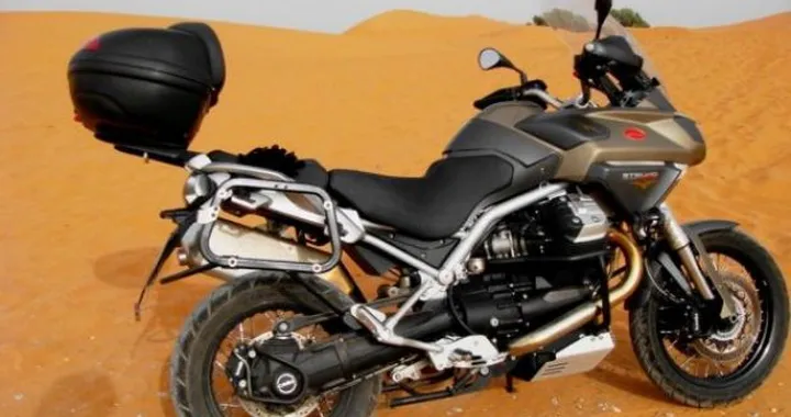 Moto Guzzi Stelvio in Marocco: fra deserto e Città Imperiali