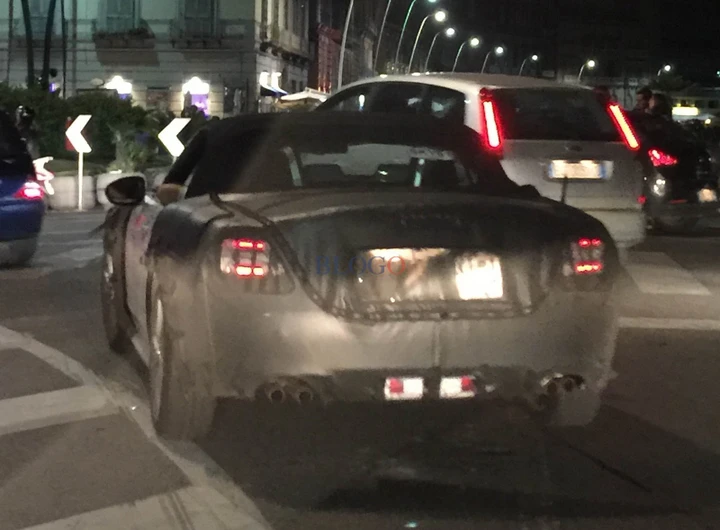 Nuova Fiat Spider: la foto spia di un lettore