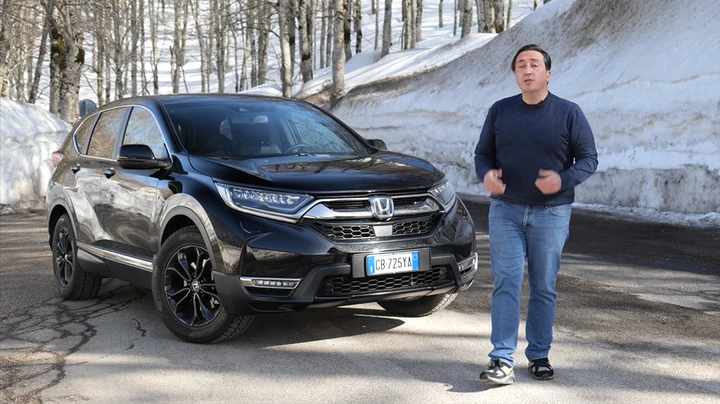 Honda CR-V e:HEV Sport Line: la prova su strada