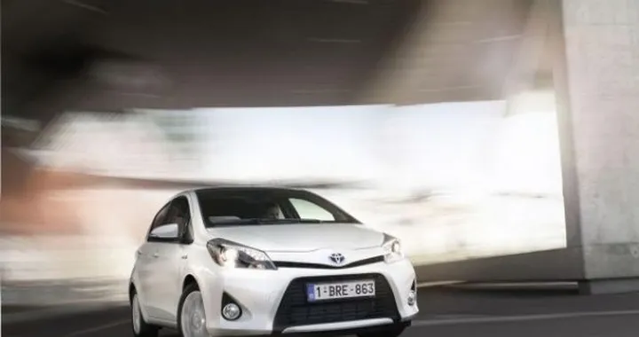 Toyota Yaris ibrida, prezzo base di 17.500 Euro
