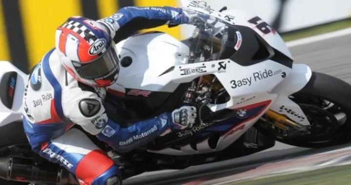 BMW domina le prime libere della Superbike. Haslam il più veloce precede Fabrizio e Melandri