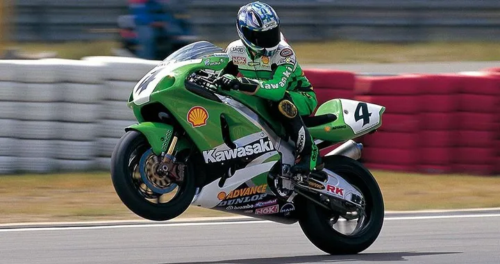 Akira Yanagawa torna a correre: a 48 anni disputerà l'All Japan Superbike
