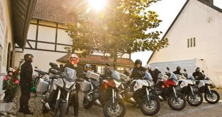 Honda Epic Tour: 4.000 km e 11 bikers per 8 giorni sulle più belle strade d'Europa