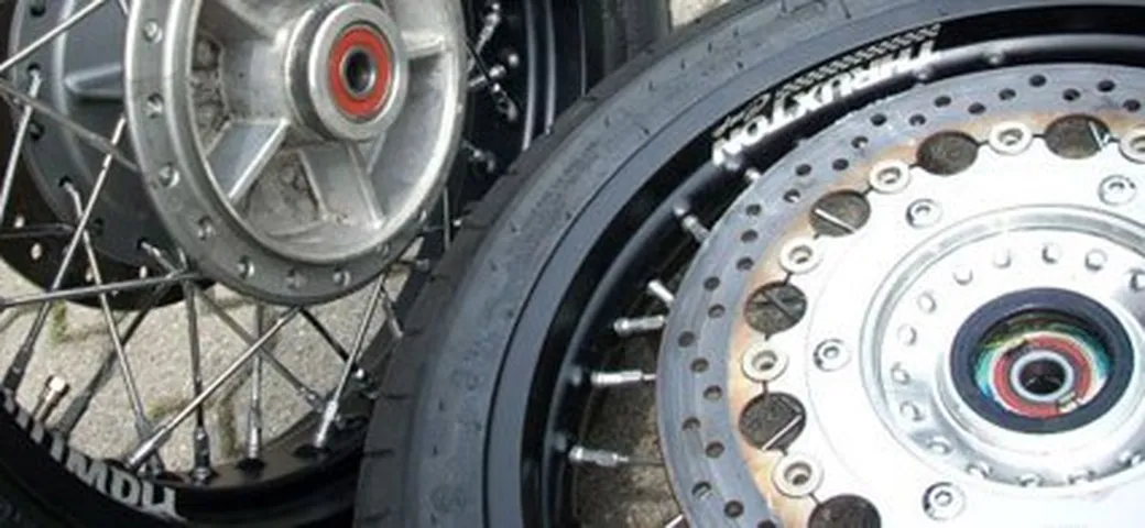 Kit Alpina Tubeless STS sulle Triumph
