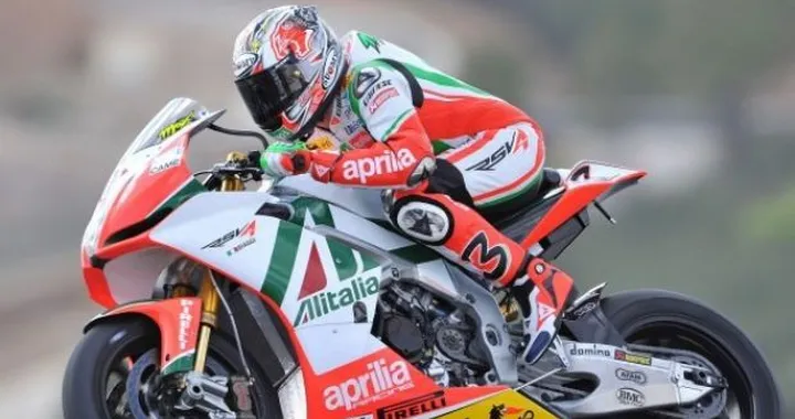 WSBK: seconde qualifiche tiratissime a Valencia, Max Biaggi precede Checa e Smrz