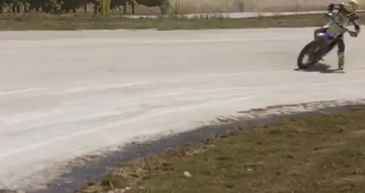 Valentino Rossi al Moto Ranch con Guy Martin e Thomas Chareyre