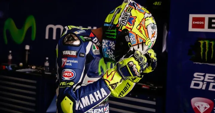 Valentino Rossi: casco per i test di Sepang