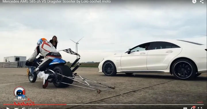 Mercedes AMG vs Dragster Scooter [Video]