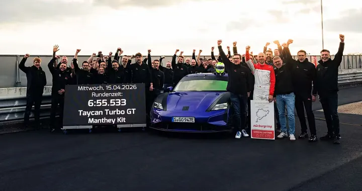 Porsche Taycan GT si riprende il trono del Nürburgring grazie al kit Manthey