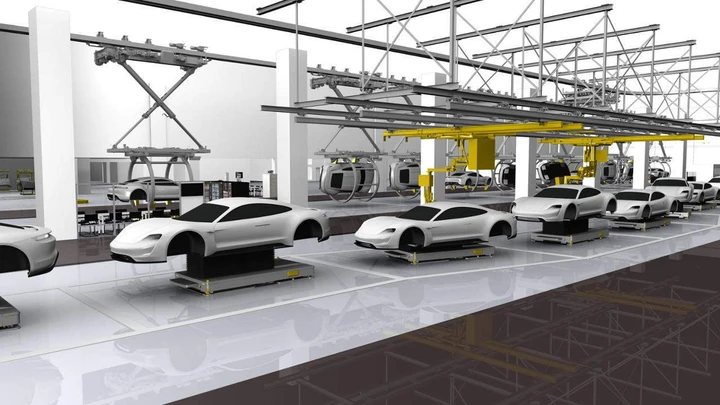 Auto elettriche Porsche Taycan: aumentata la produzione